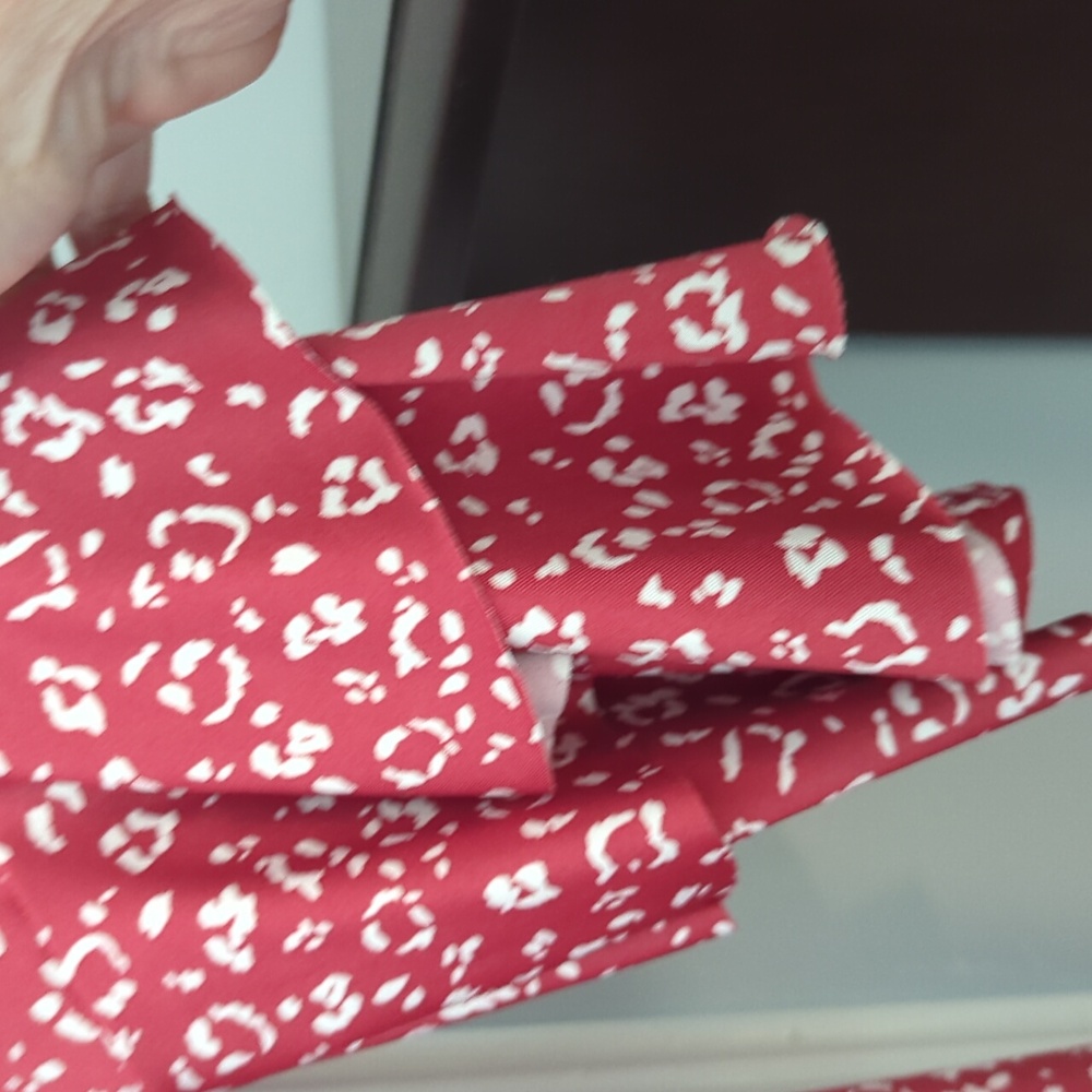 Red Floral Ruffle Sleeve Top - Picture 4 of 4